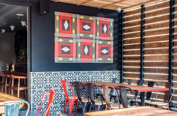 Rhino Wood Nandos Savoy Estate 04