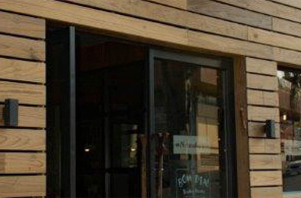 Rhino Wood Nandos Savoy Estate 09